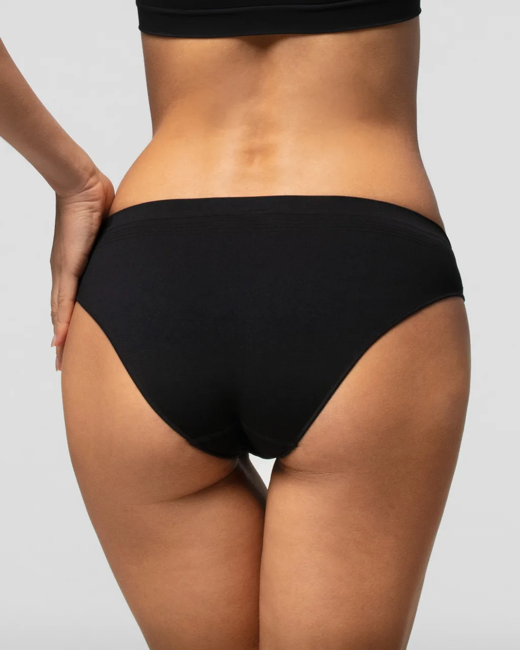 Ženske slip gaće SEAMLESS, crne, S/M